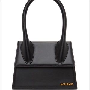JACQUEMUS Le grand chiquito top handle